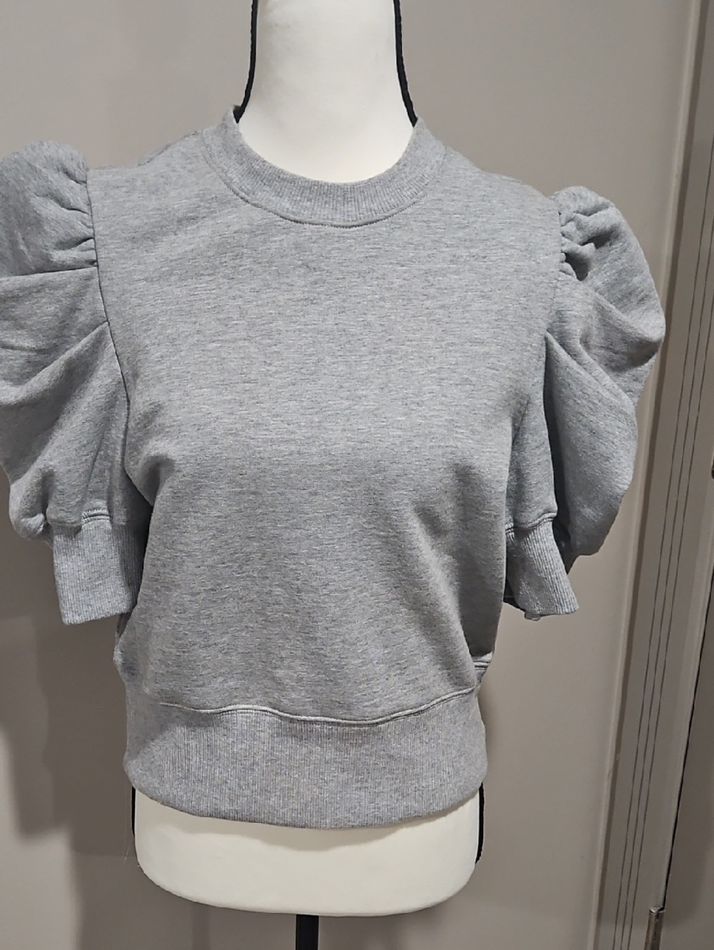 Puff-Sleeve Crewneck Sweatshirt — Gray